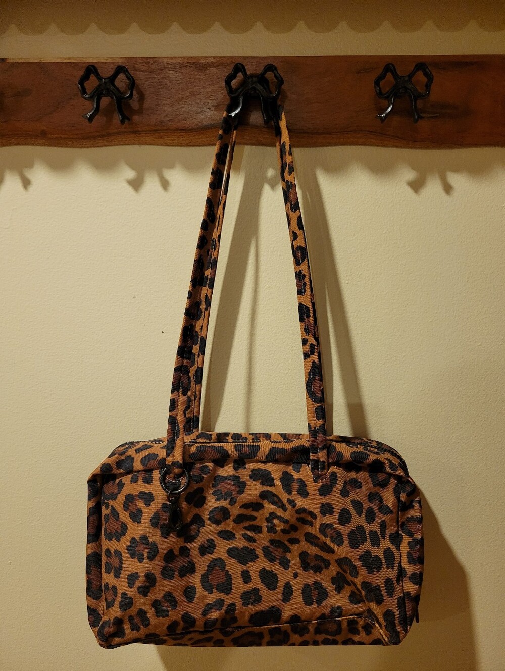 NEW BAGGU Leopard Print Medium Bowler Bag